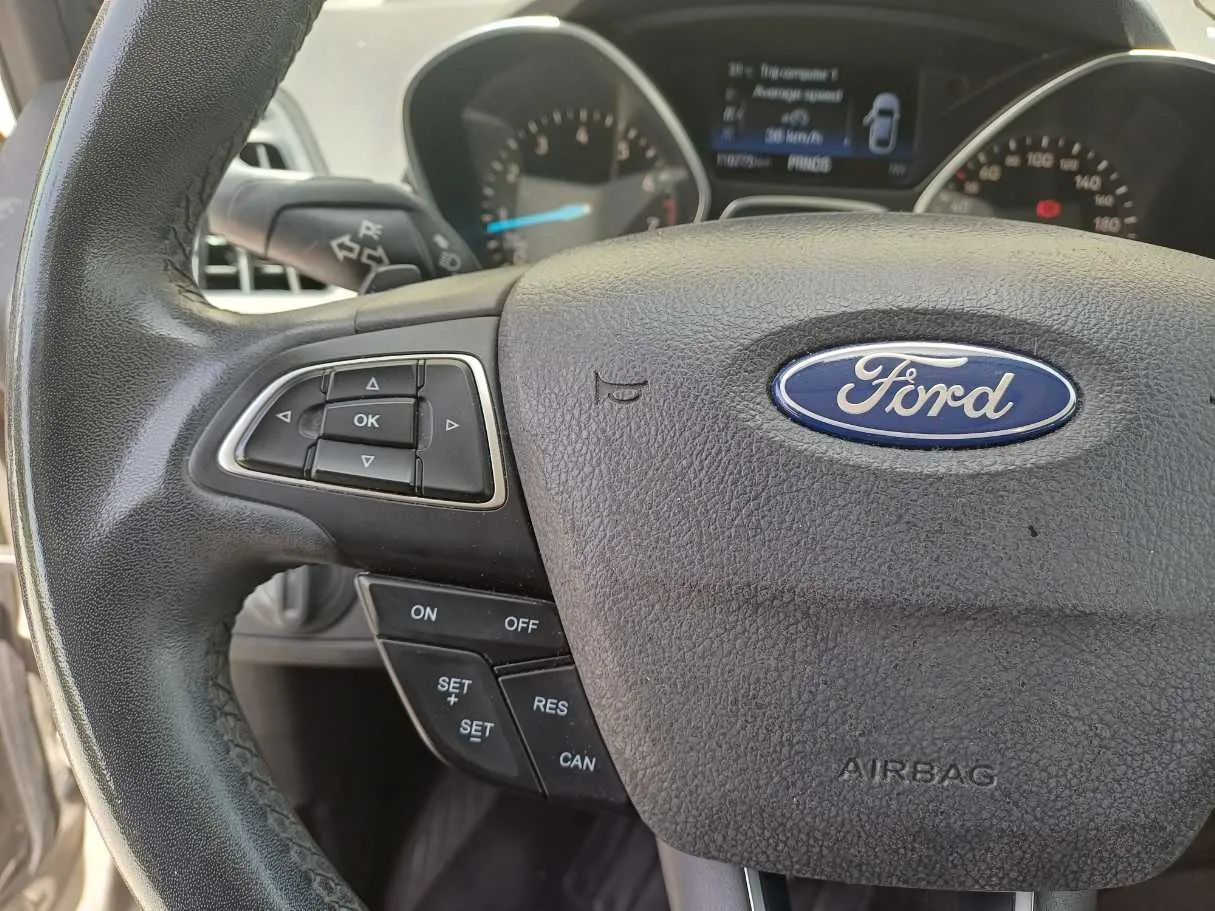 Car image 22