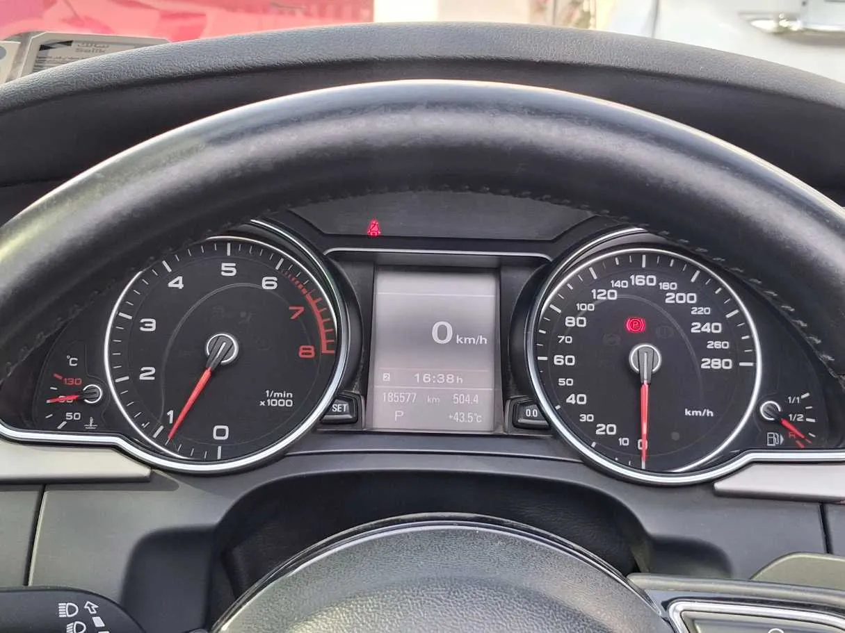 Car image 20