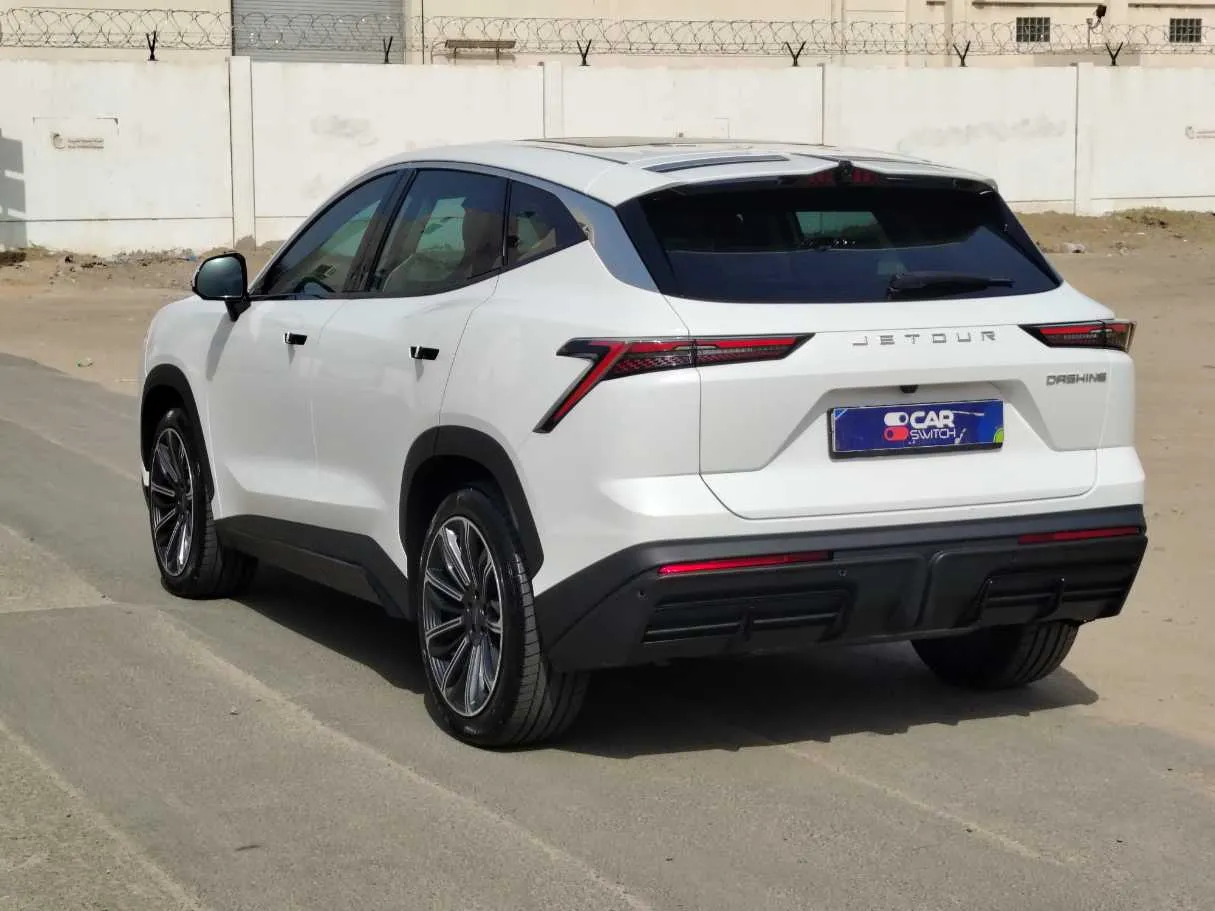Car image 7