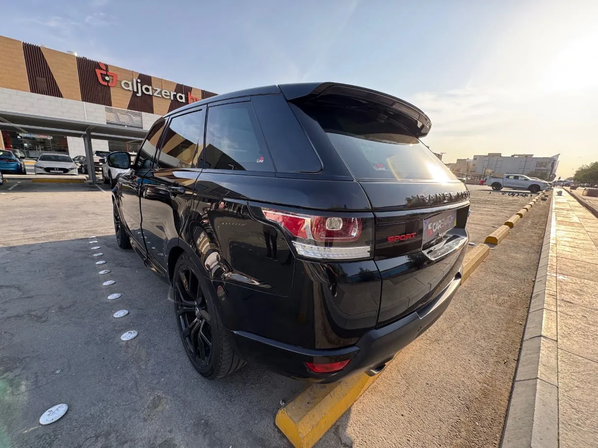 Car image 7