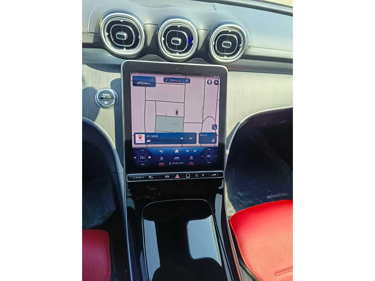 Car image 26
