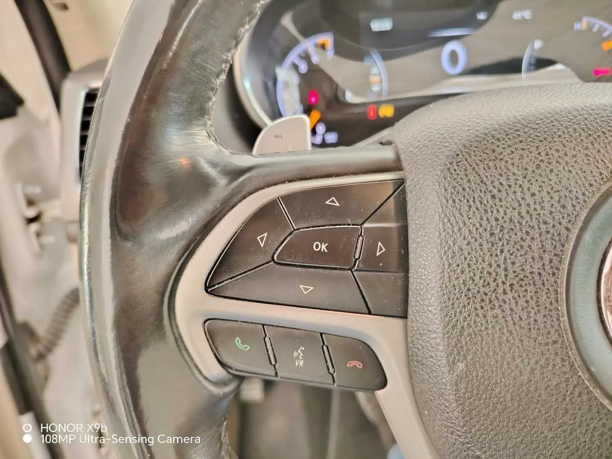 Car image 38