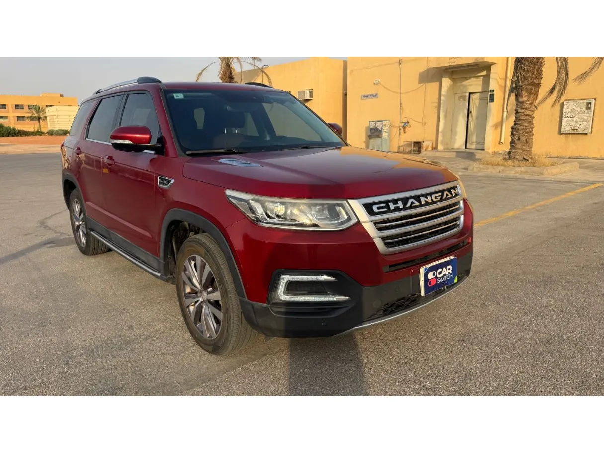 Car image 3