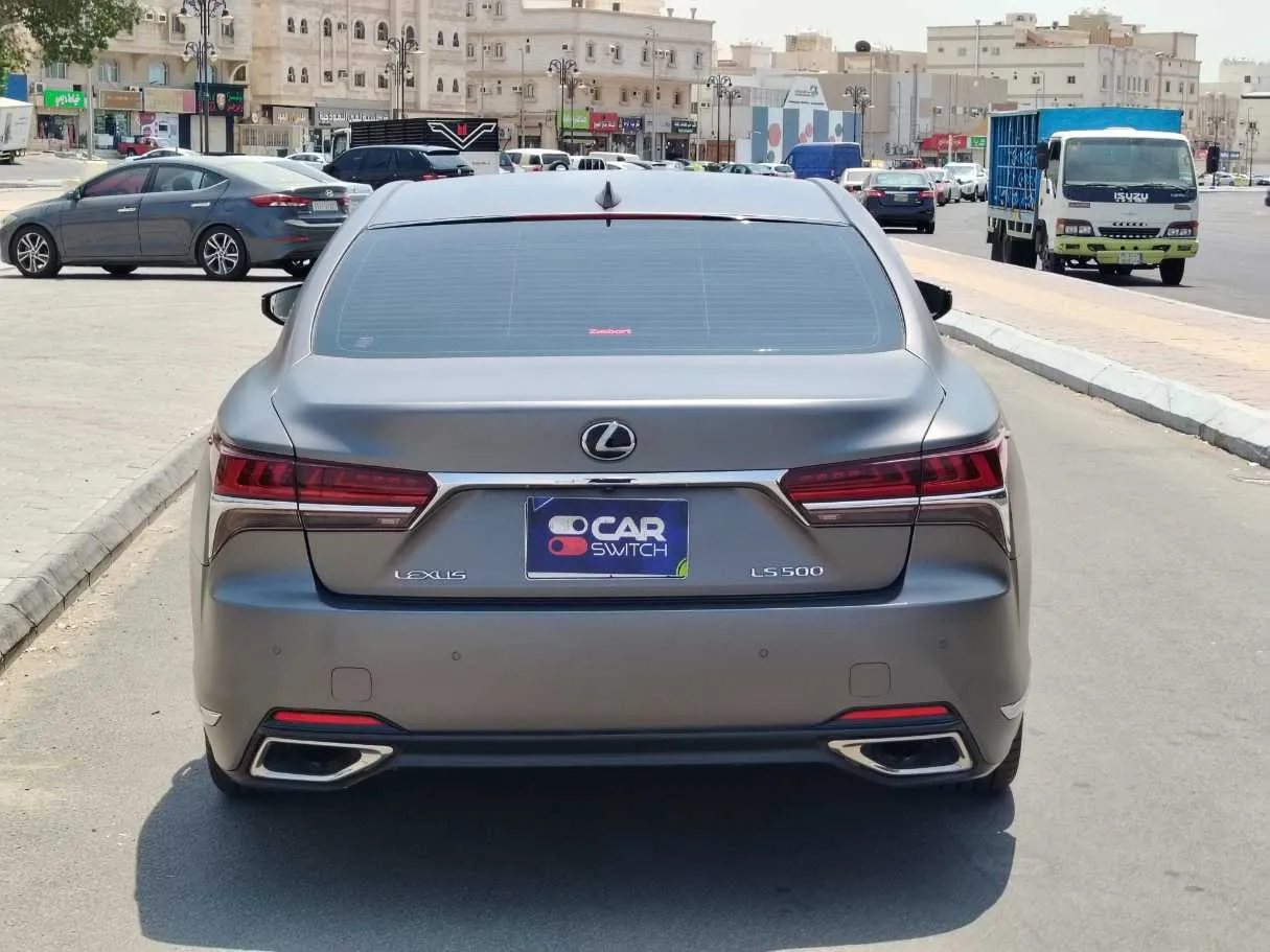 Car image 6