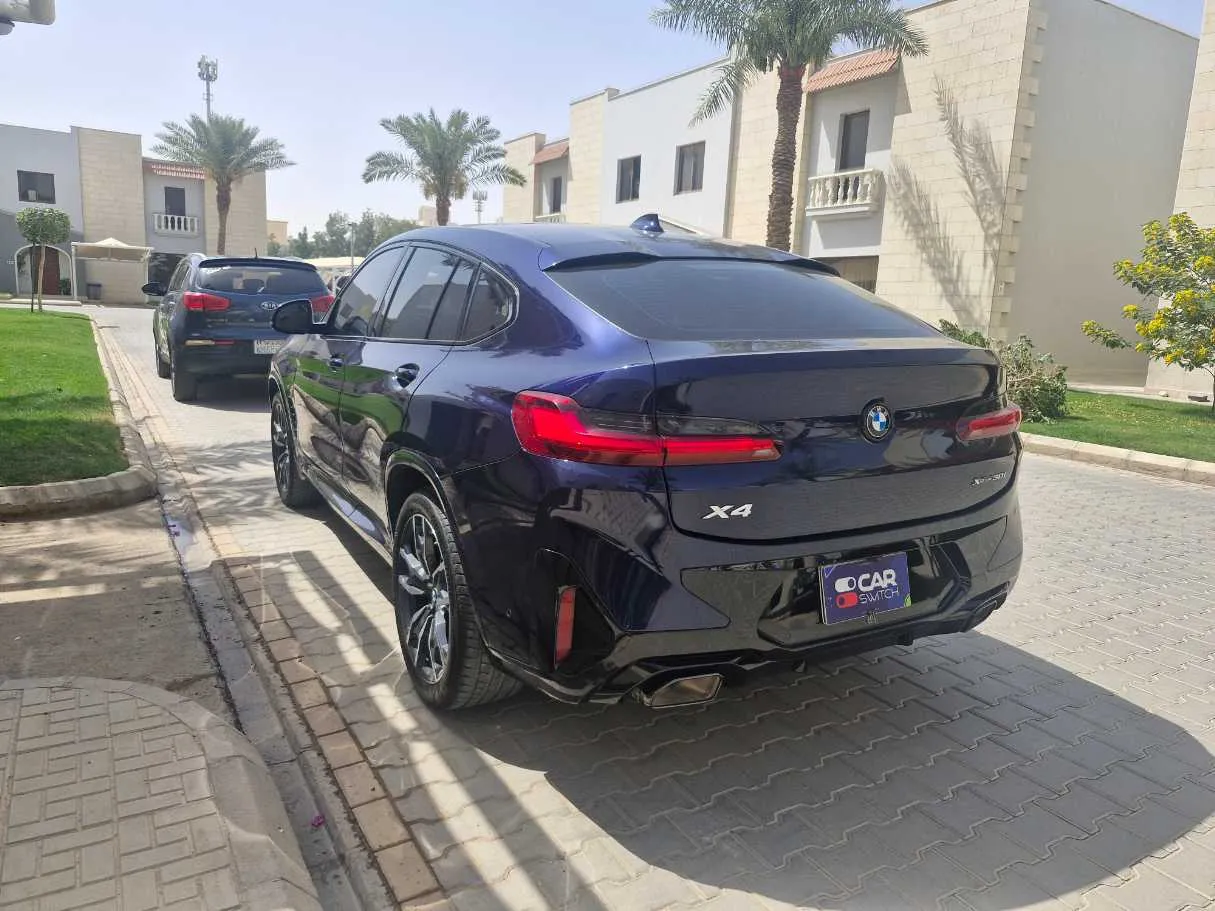 Car image 7