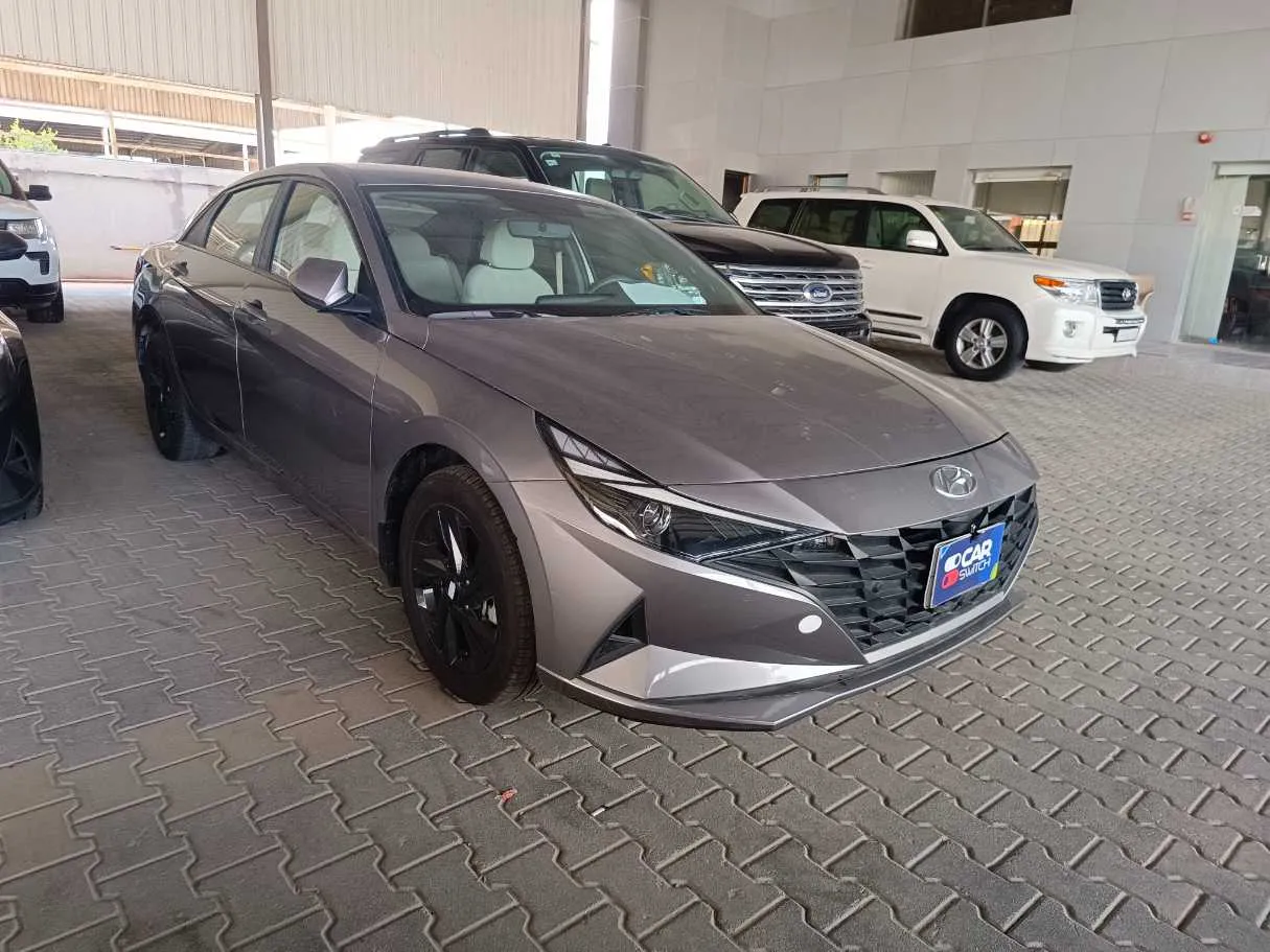 Car image 3