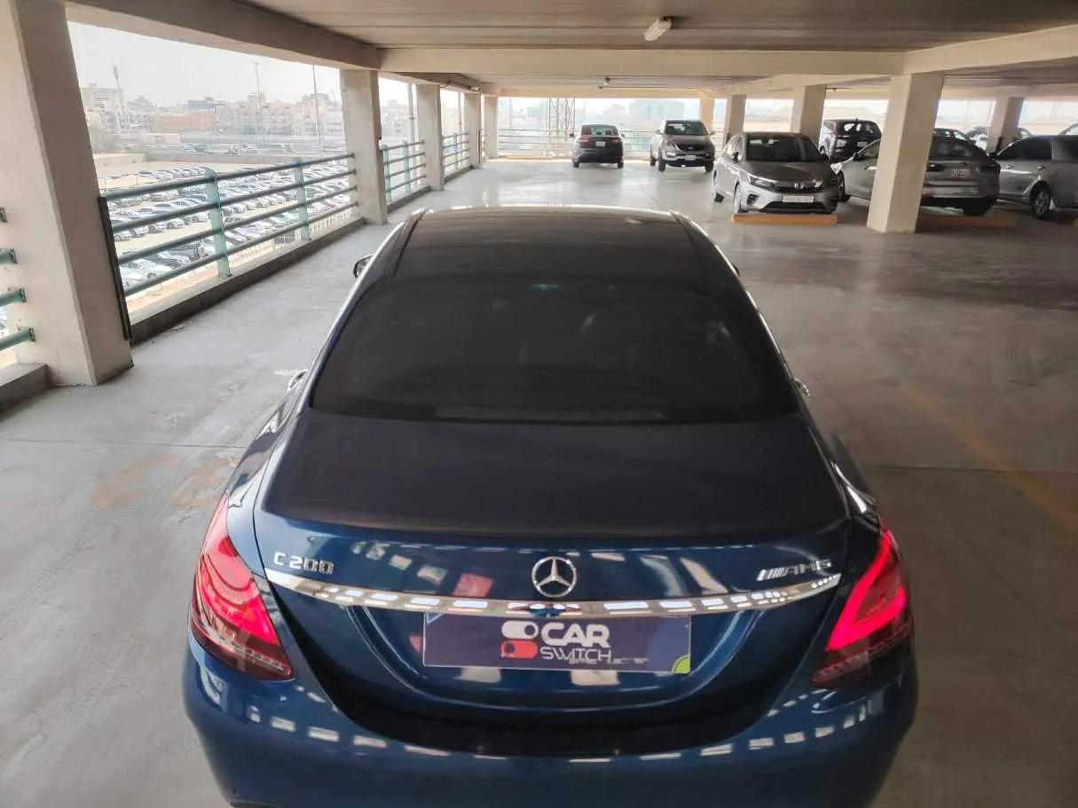 Car image 7