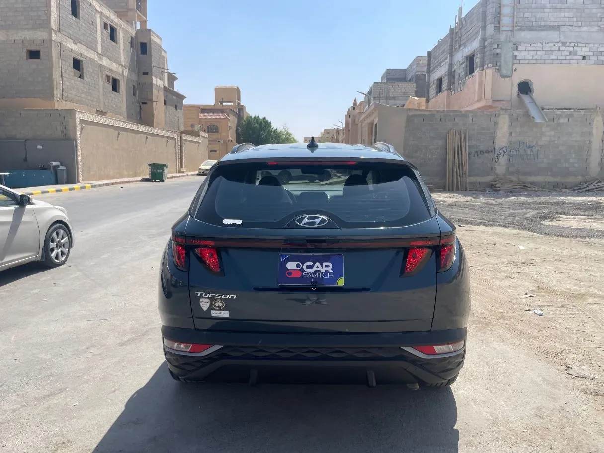 Car image 6