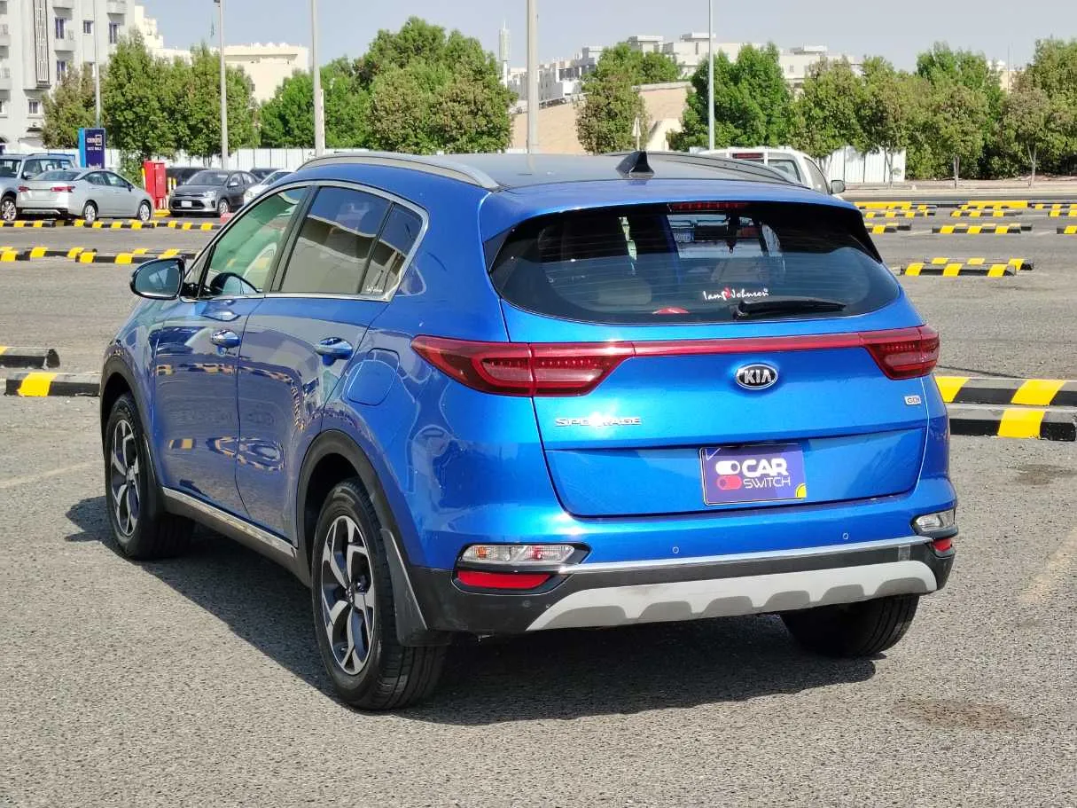 Car image 7