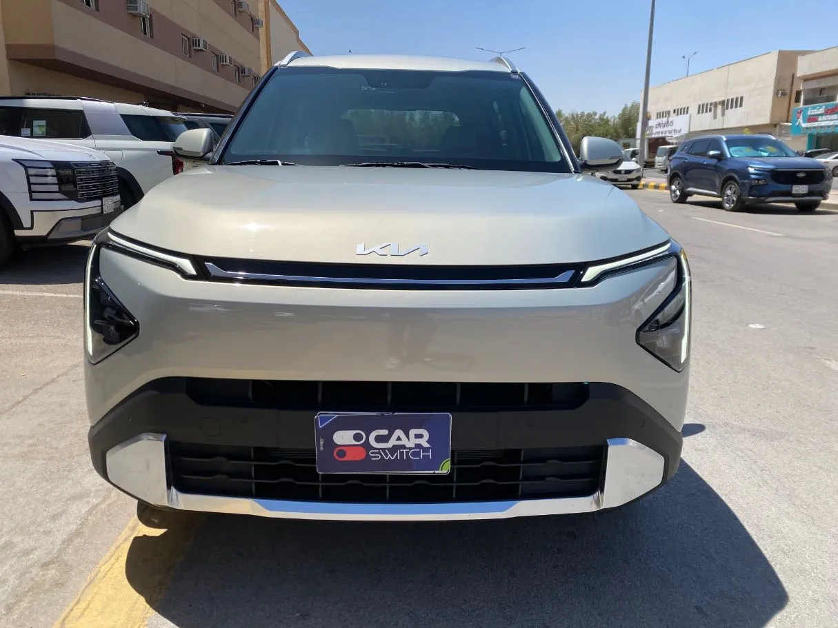 Car image 2