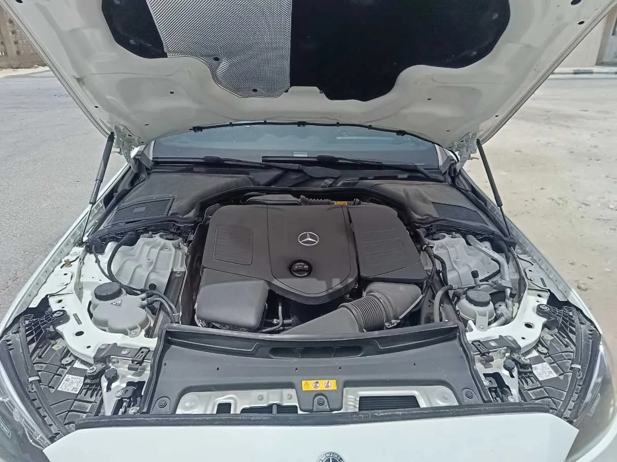 Car image 33
