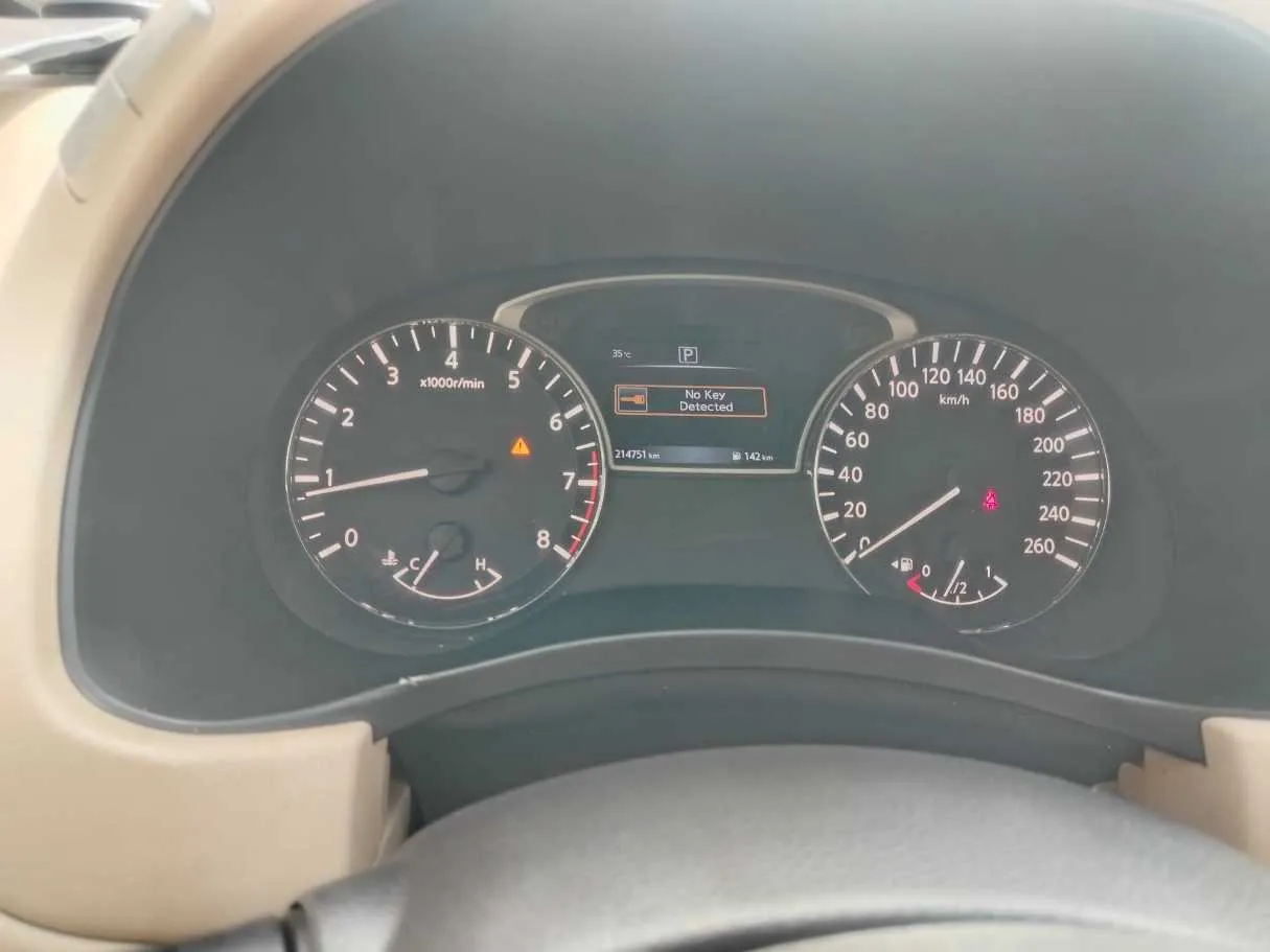 Car image 33