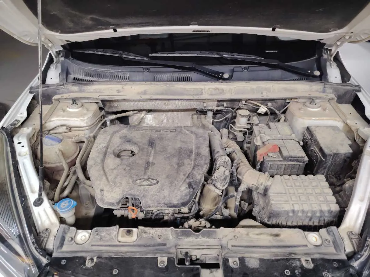 Car image 30