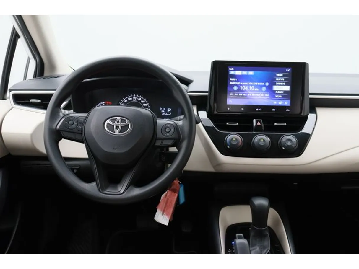 Car image 15