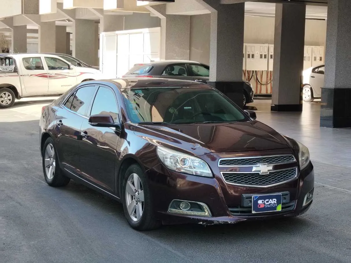 Car image 3