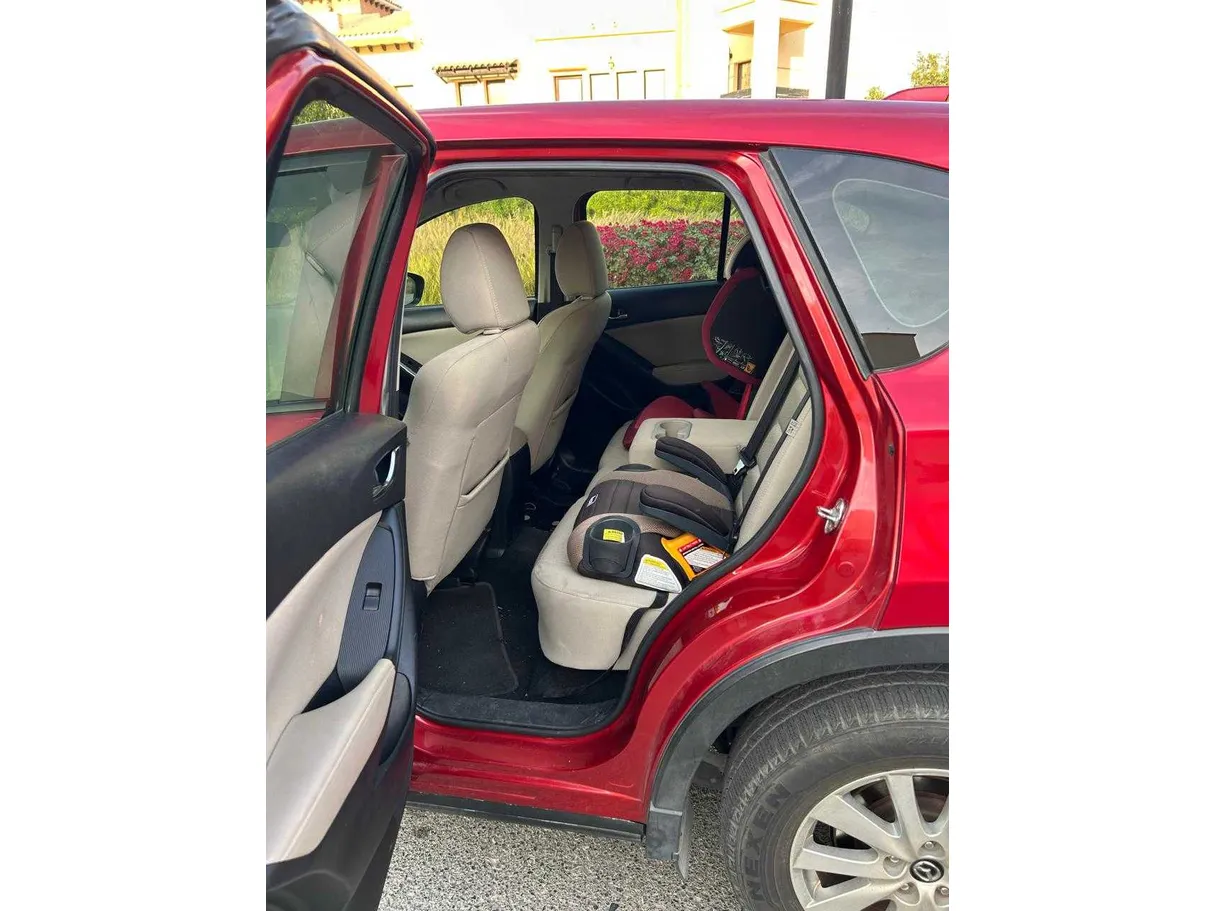 Car image 11