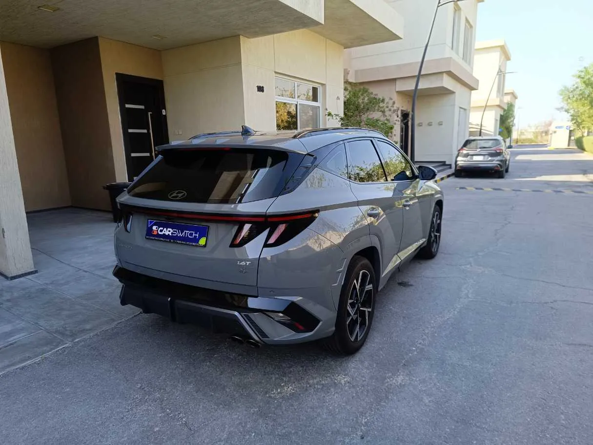 Car image 5