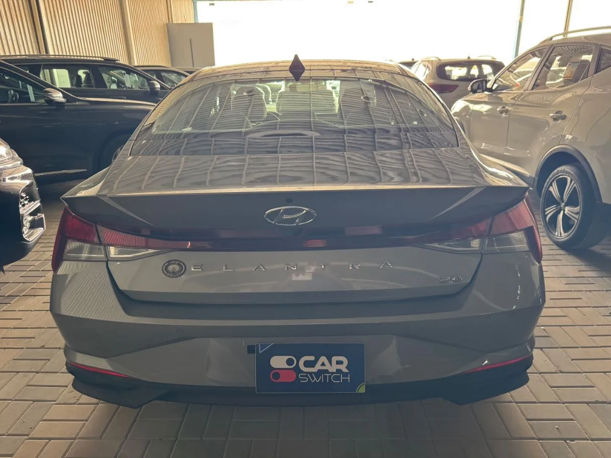 Car image 5