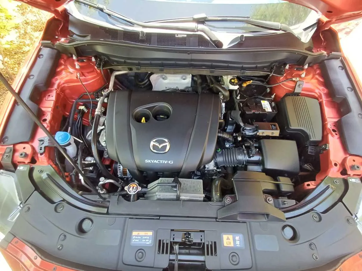 Car image 21