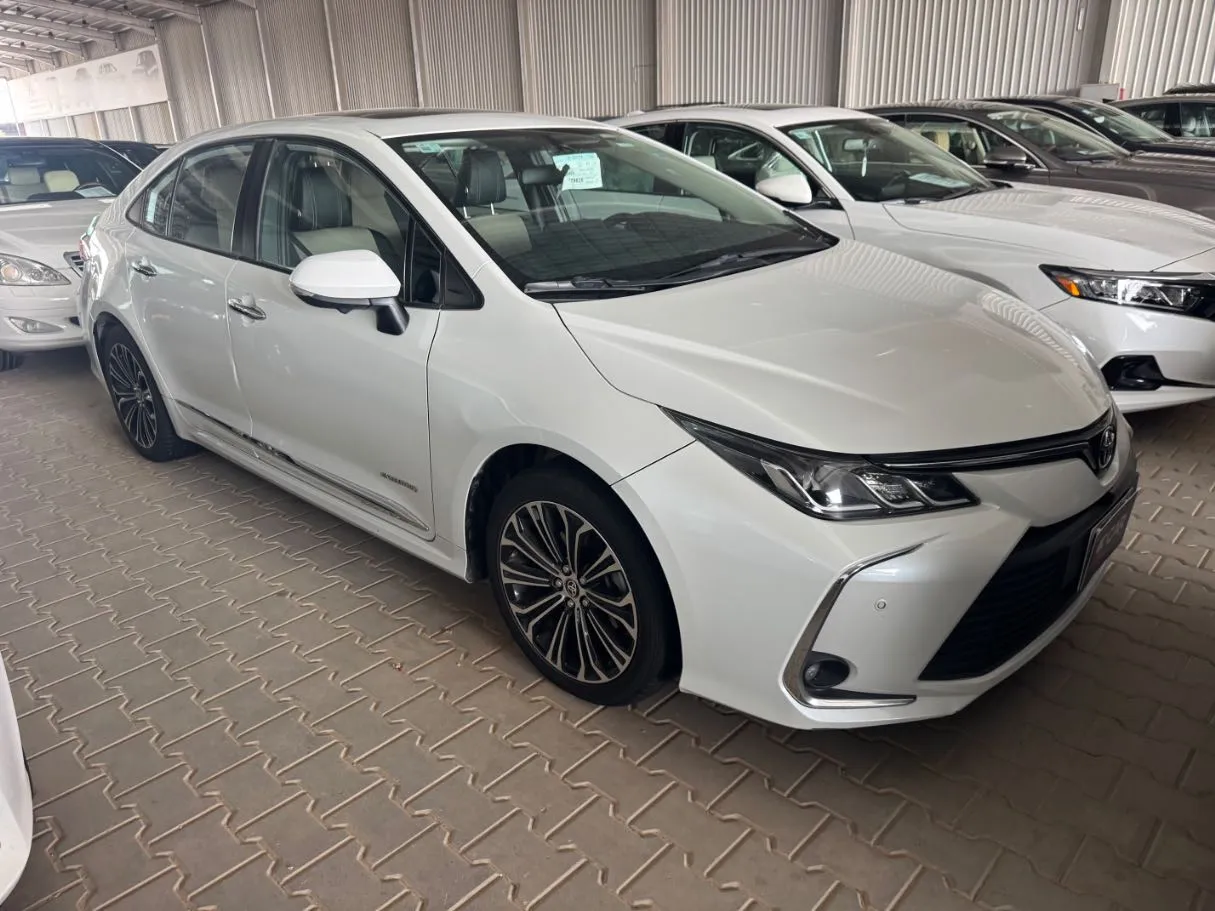 Car image 2