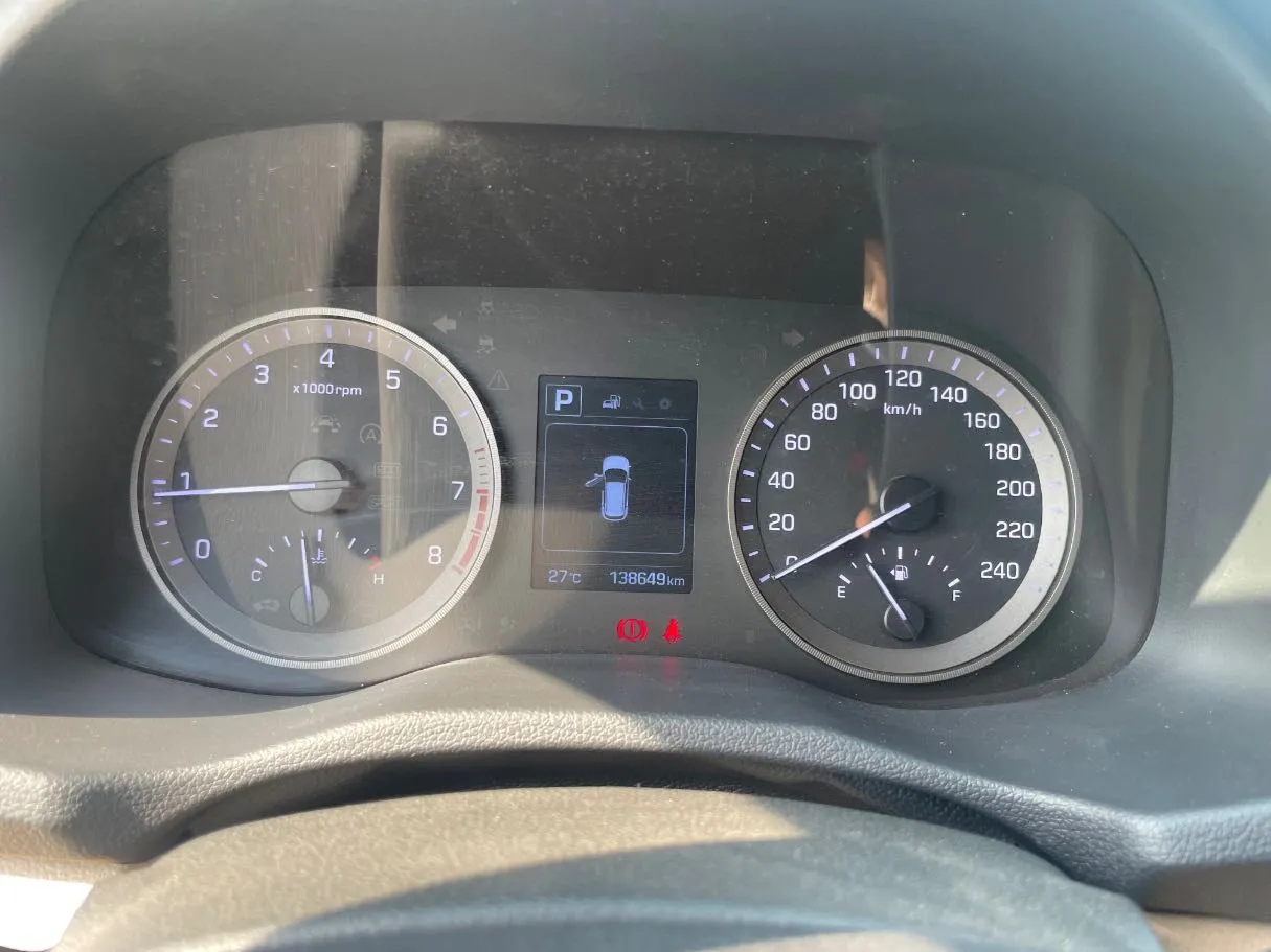 Car image 20