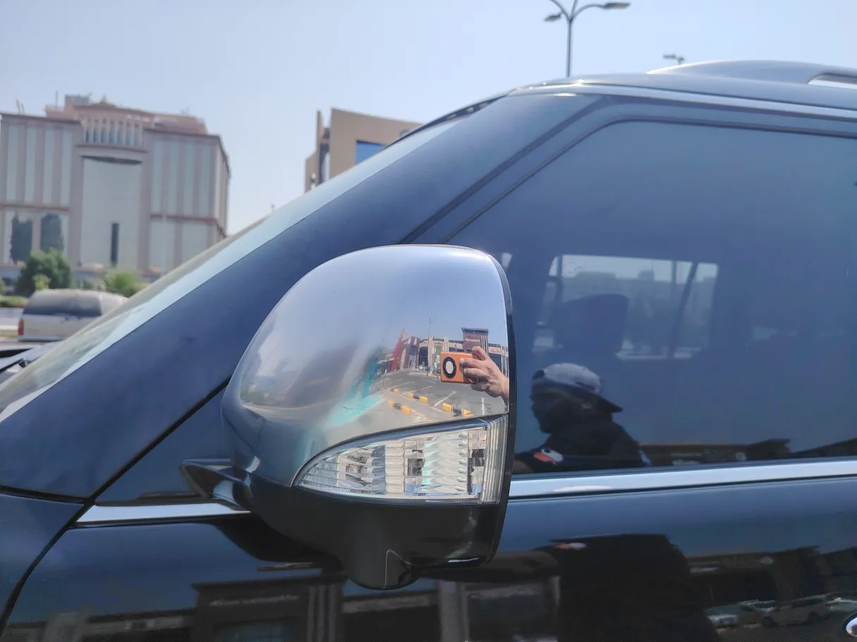 Car image 33