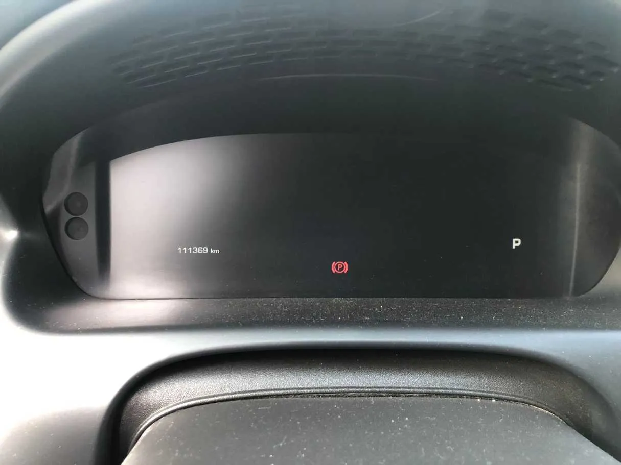 Car image 20