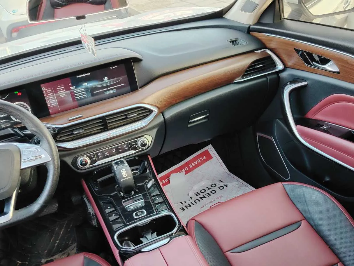 Car image 21