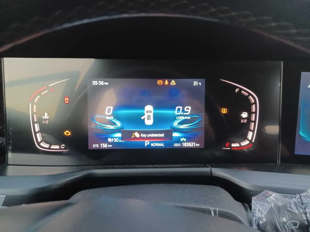 Car image 18