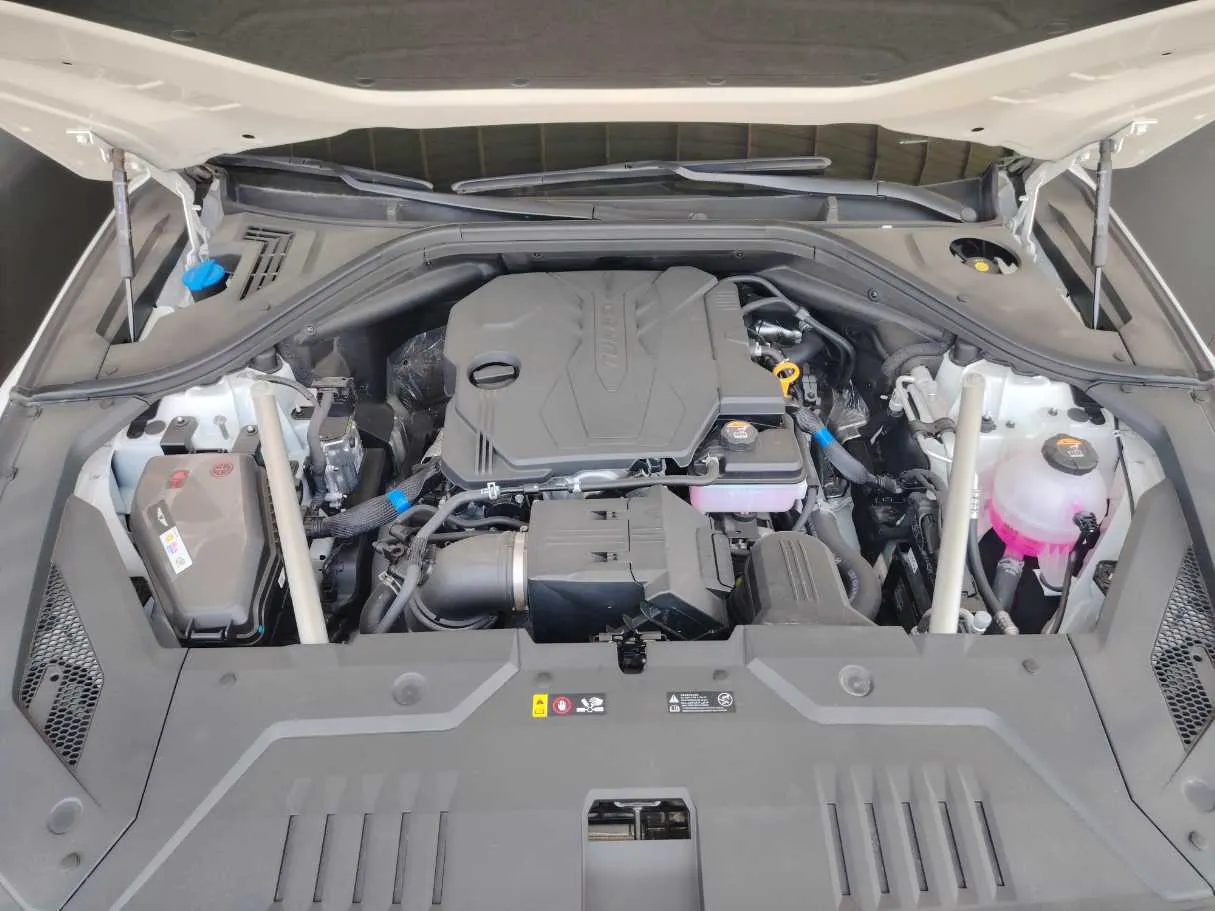 Car image 40