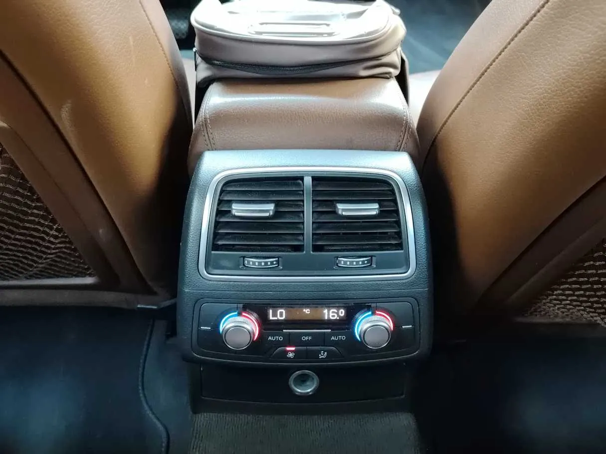 Car image 31