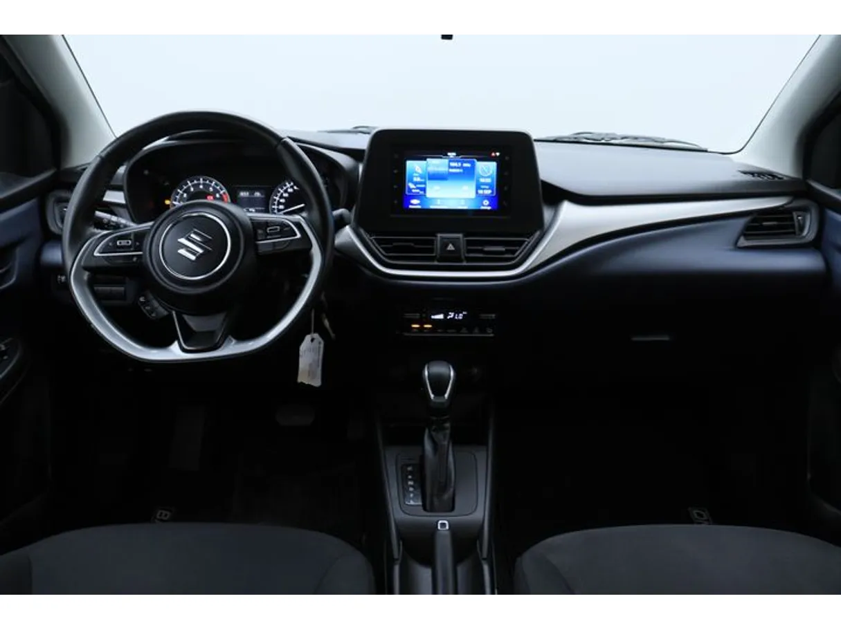 Car image 14