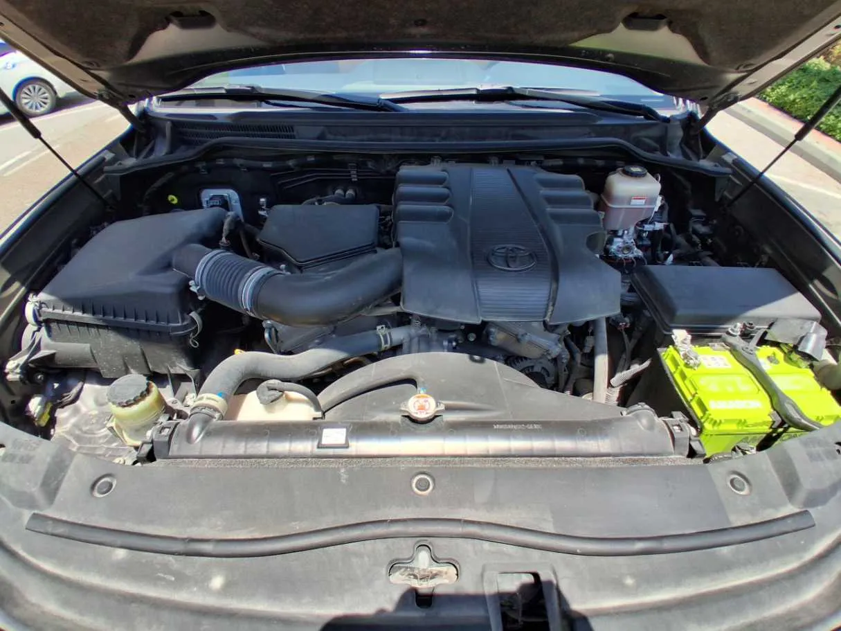 Car image 20