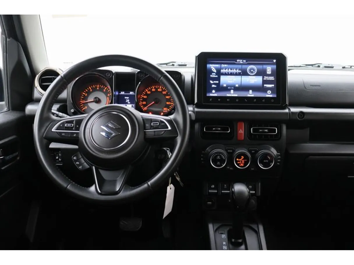 Car image 15