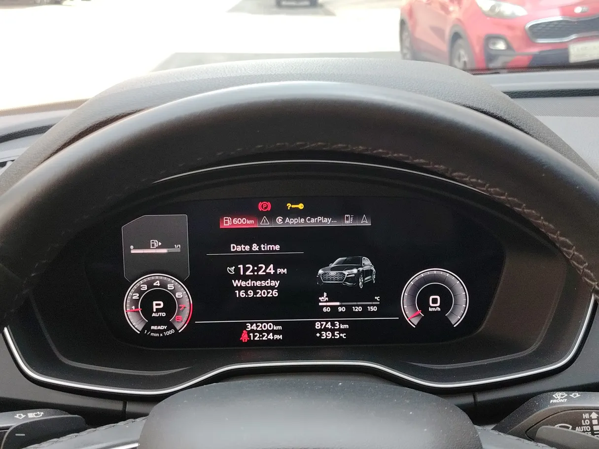 Car image 29