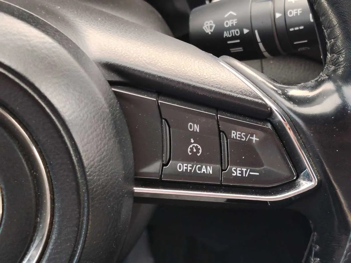 Car image 40