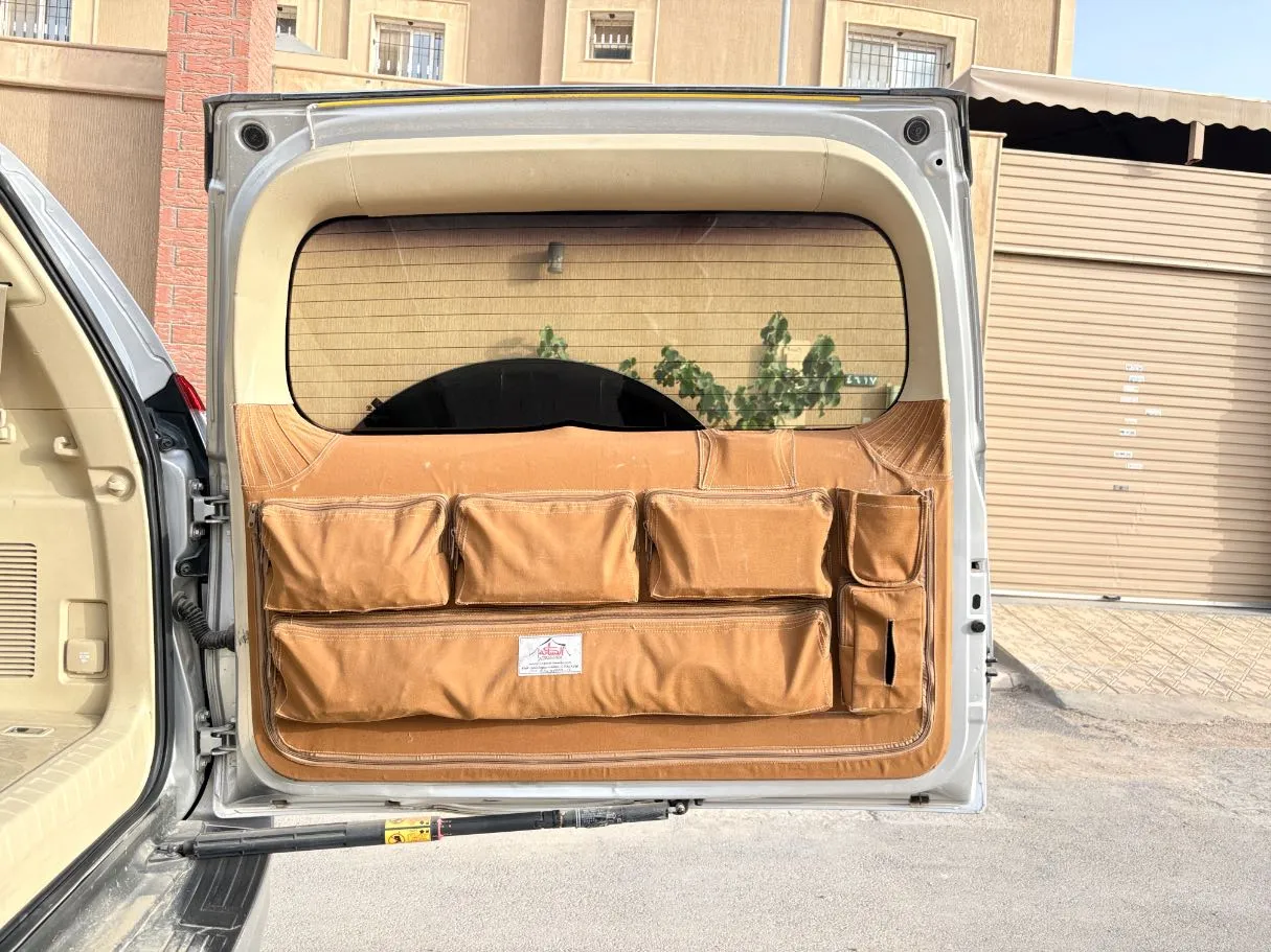 Car image 27