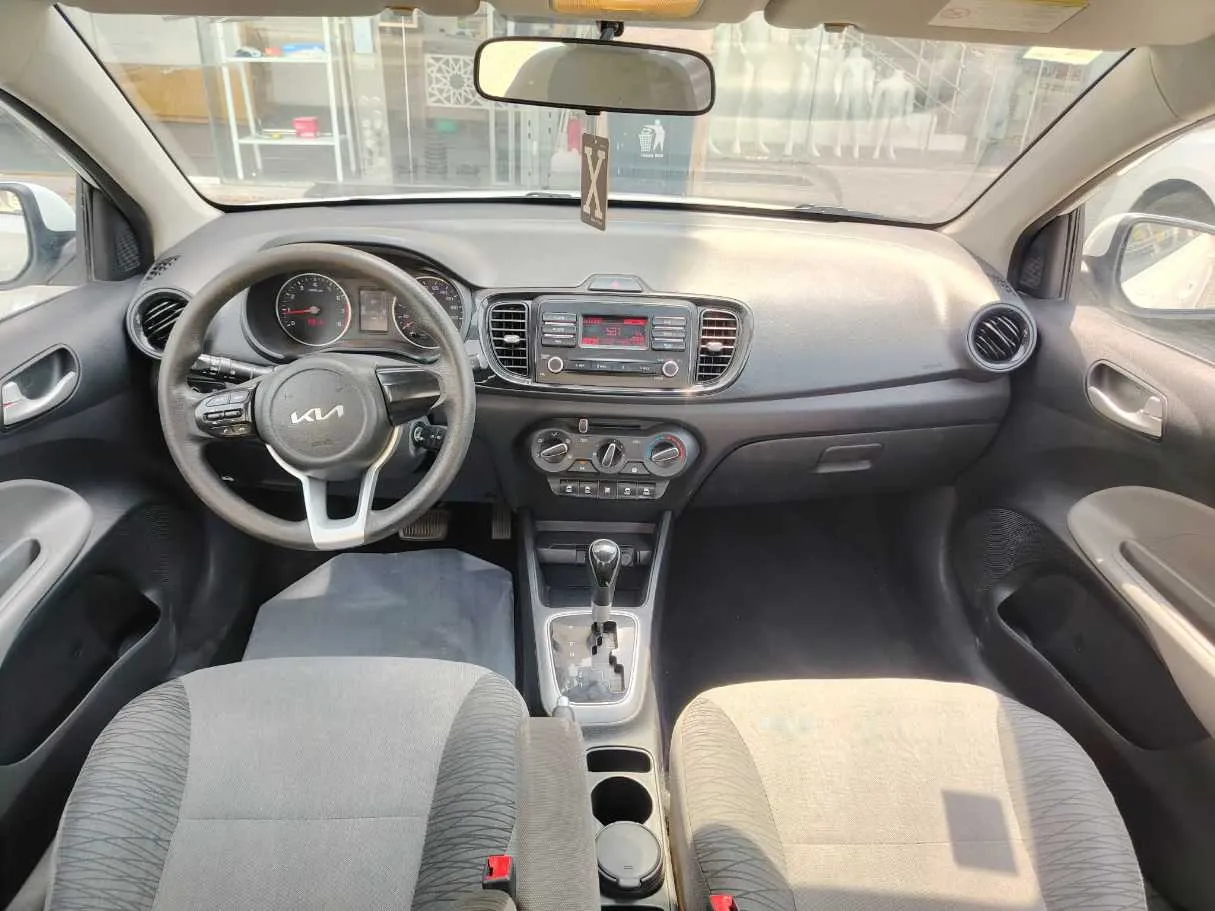 Car image 21