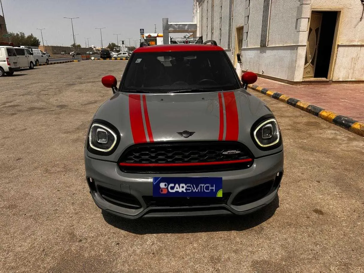 Car image 2