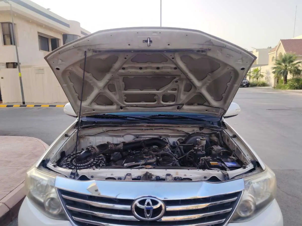 Car image 28