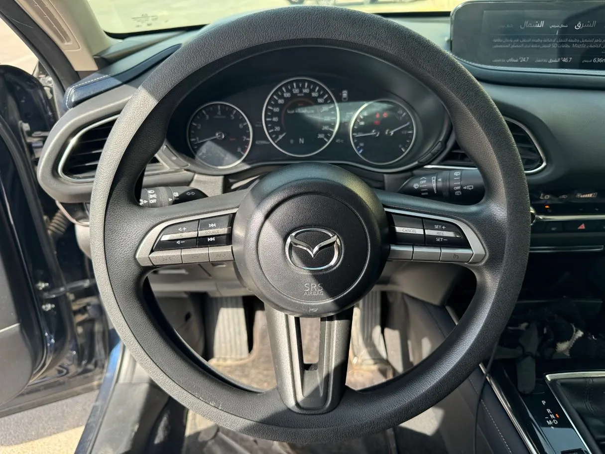 Car image 16