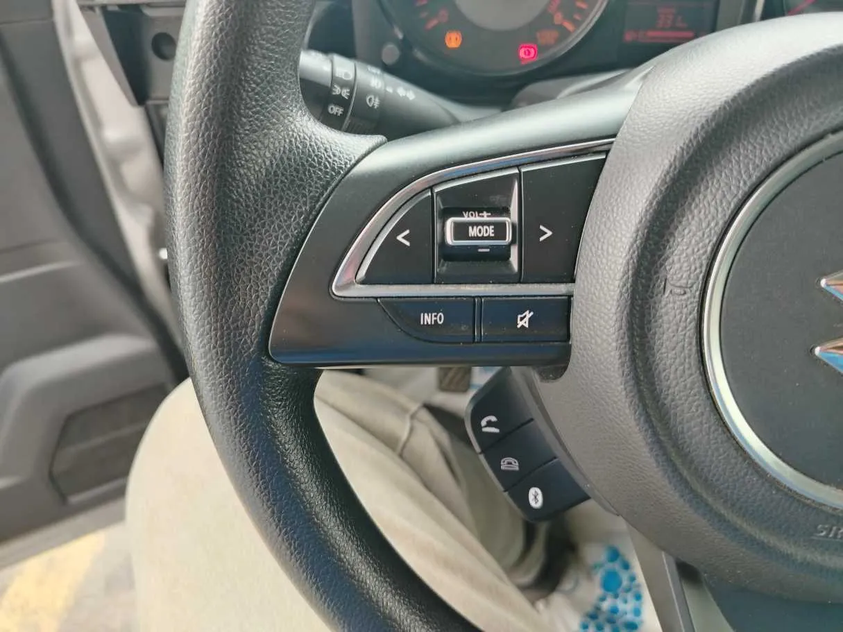 Car image 33