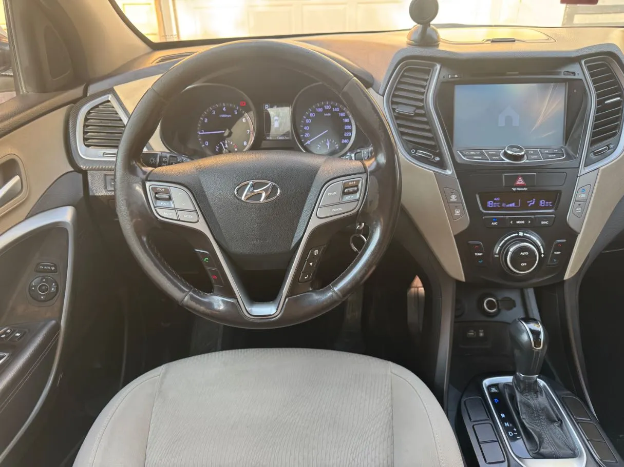 Car image 18