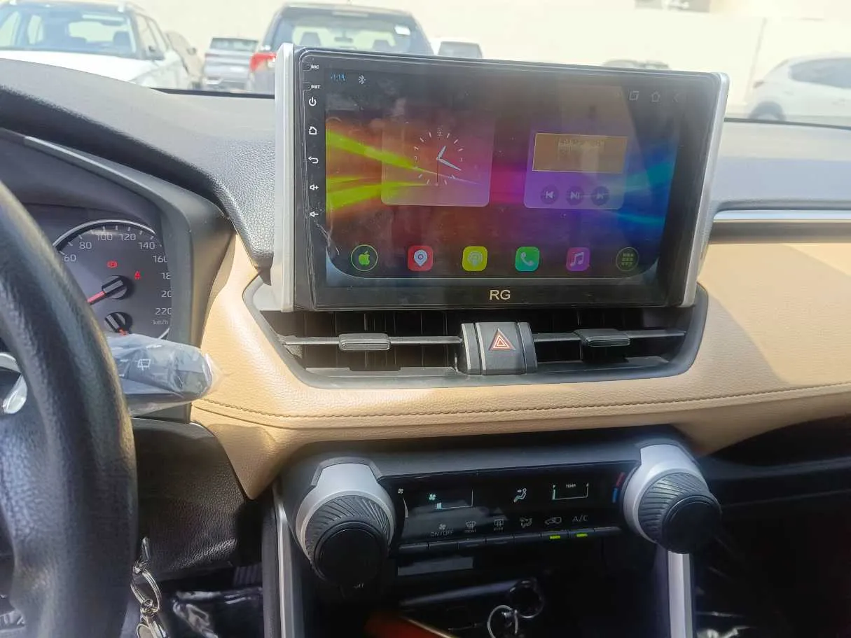 Car image 22