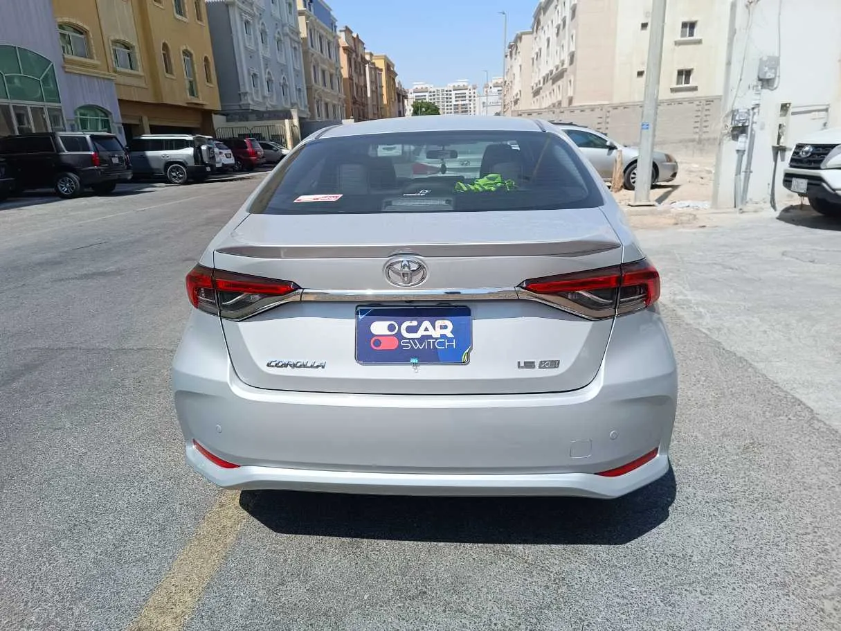 Car image 6