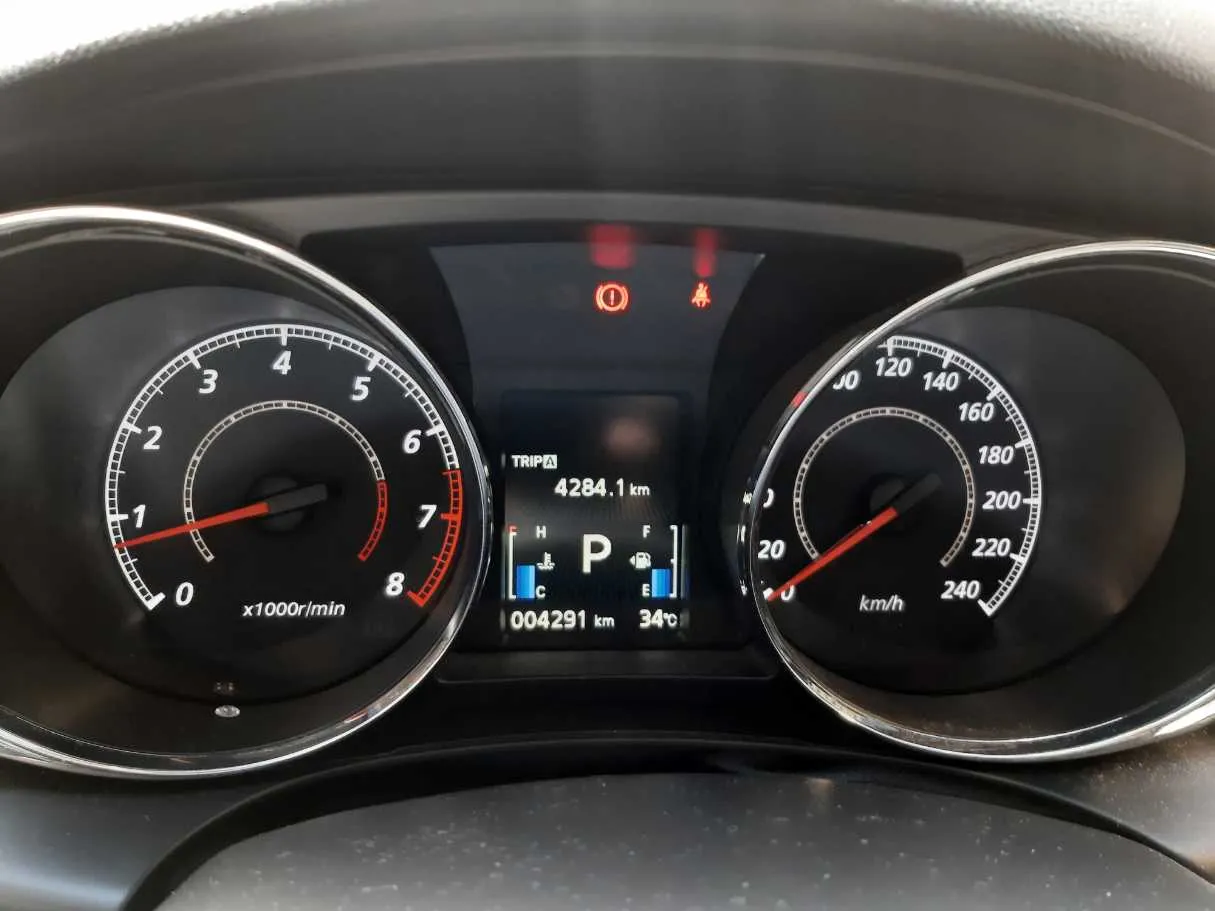 Car image 18