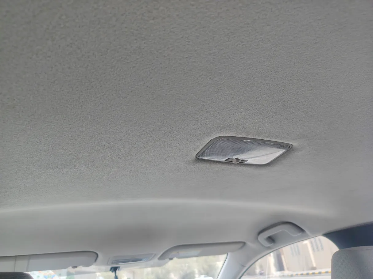 Car image 25