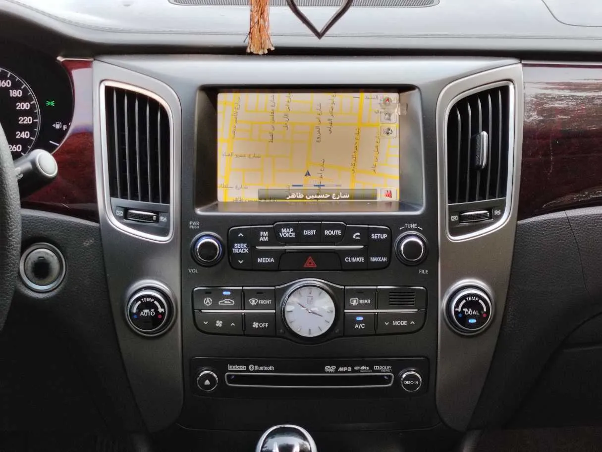 Car image 21