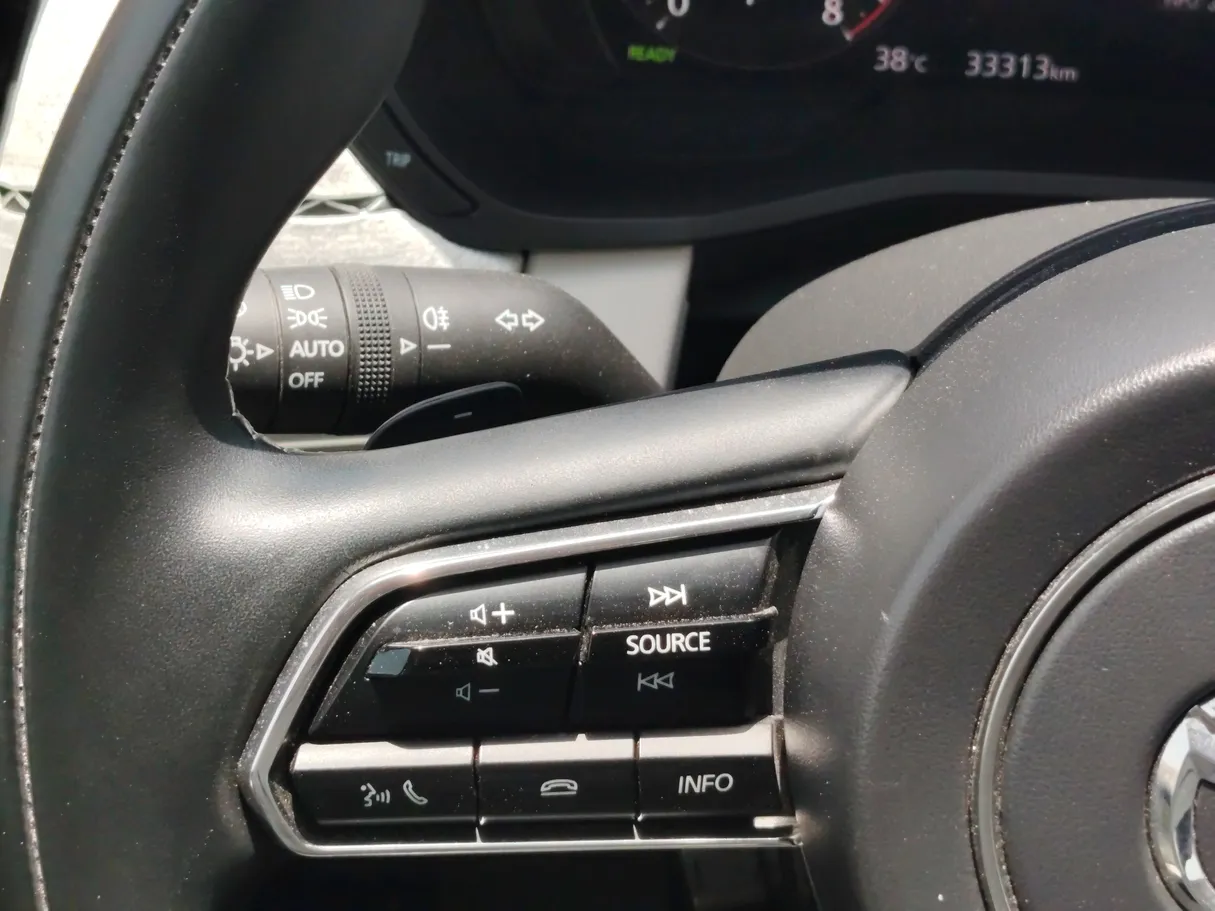 Car image 38