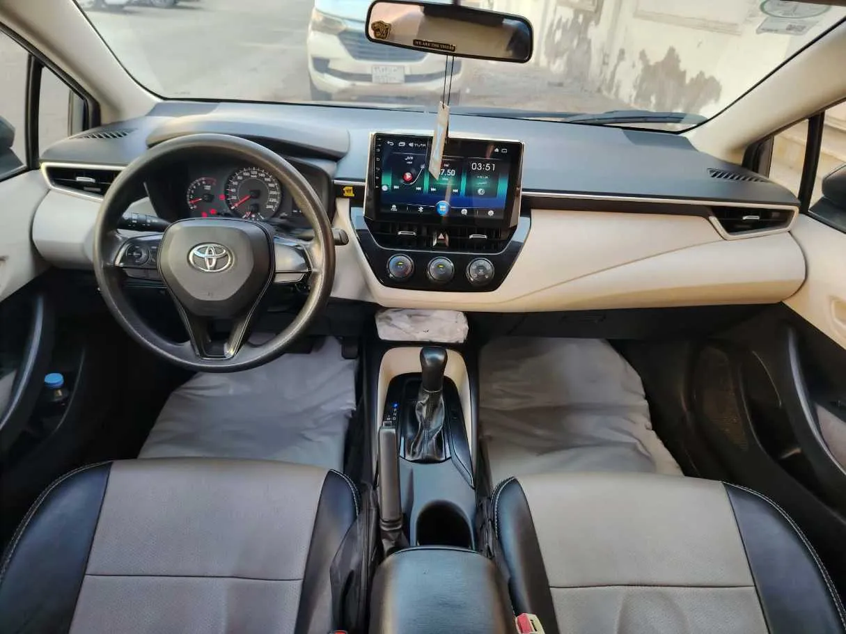 Car image 21